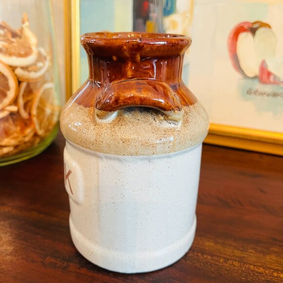 Vintage Stoneware White and Brown Milk Jug Croc Cottagecore Grandpa Grandma 5.25 - Picture 3 of 6